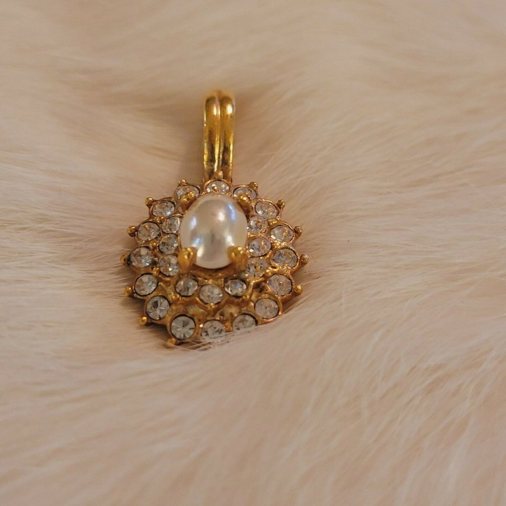 Vintage Roman Rhinestone Pendant Victorian Cabochon Gold Tone Signed 6292 - Picture 4 of 7